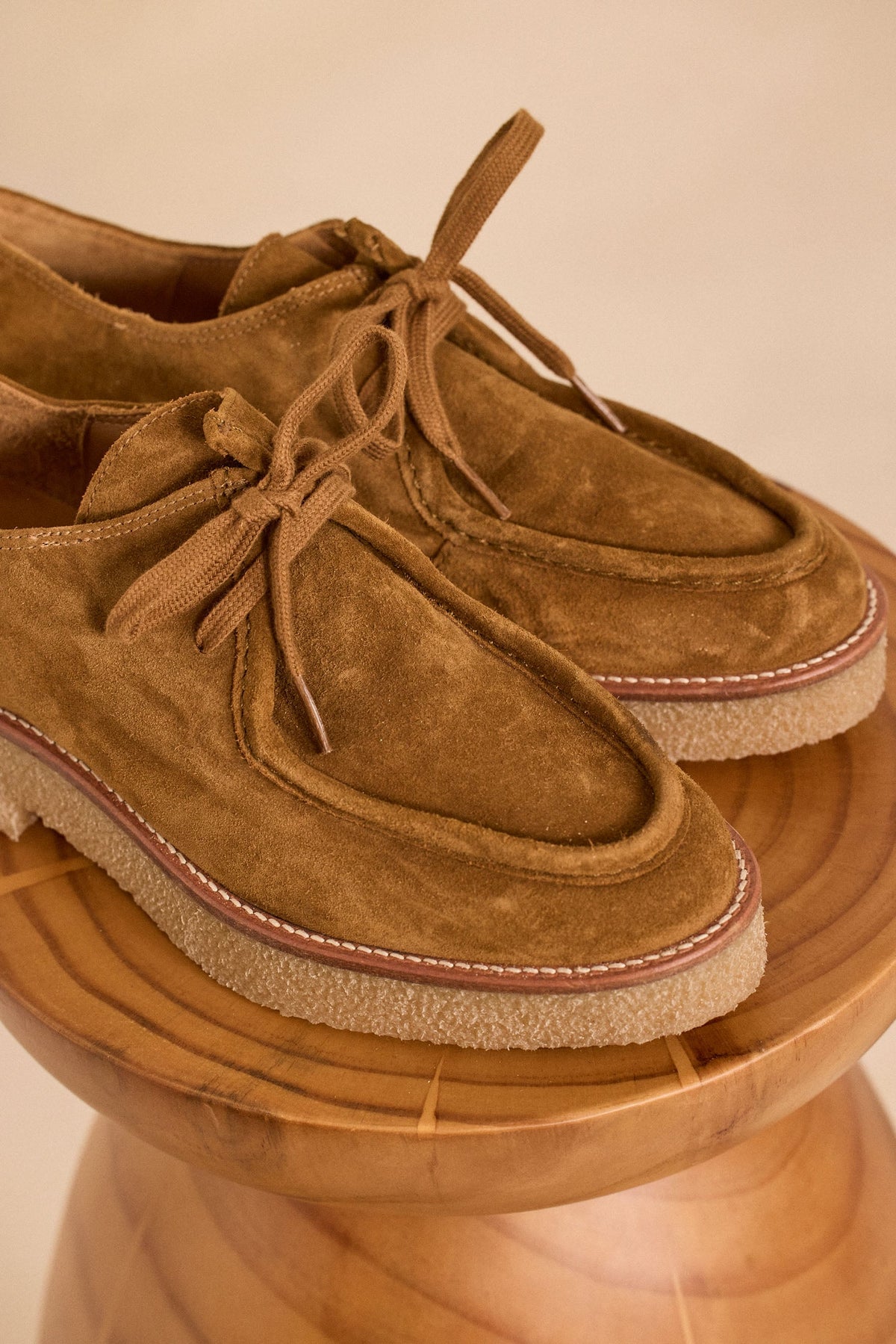 Derbies plates en suédine ORELIA